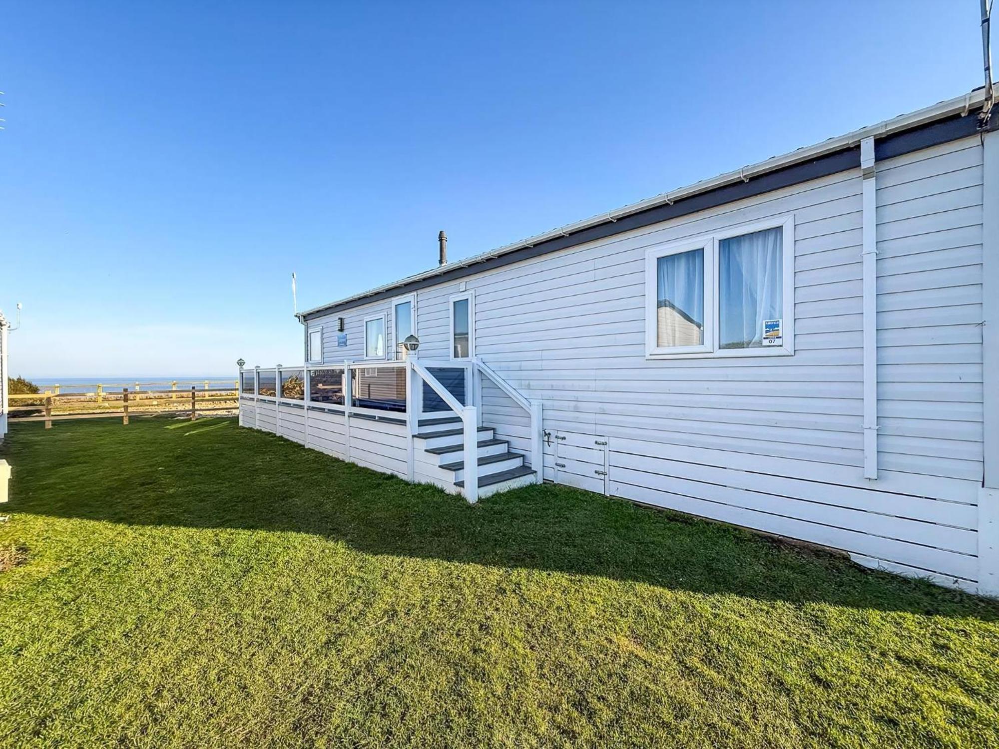 Stunning 6 Berth Lodge With Full Sea Views In Suffolk Ref 68007Cr Lowestoft Εξωτερικό φωτογραφία